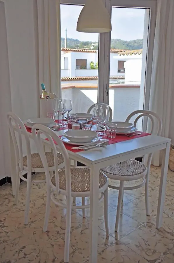 Lets Holidays Estolt Terrace Apartment Tossa de Mar
